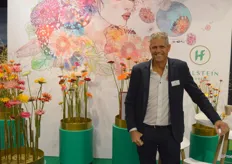 Leo van Holsteijn van Holsteijn Flowers. De kweker mag zich de gelukkige winnaar noemen van de Dutch Flower Group Award in de categorie snijbloemen.